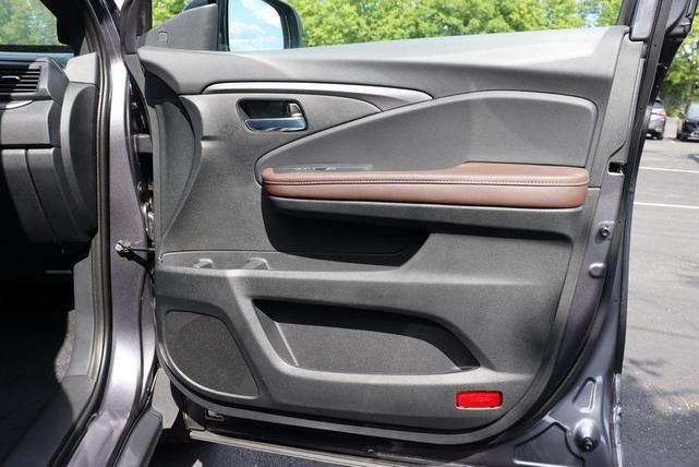 Photo of 2025 Modern Steel Metallic Honda Ridgeline