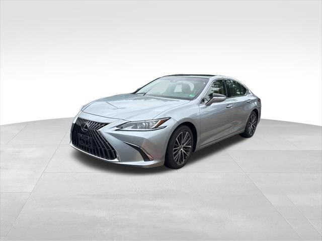 Photo of 2023 Iridium Lexus ES 350
