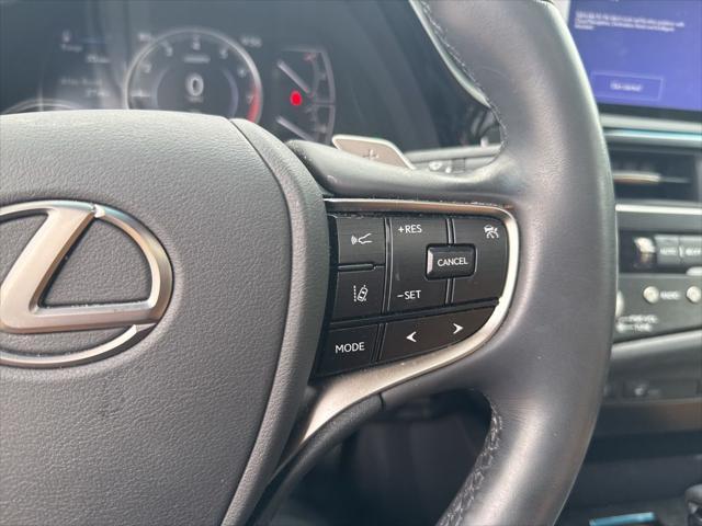 Photo of 2023 Iridium Lexus ES 350