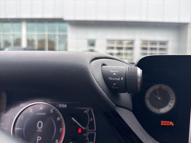 Photo of 2023 Iridium Lexus ES 350