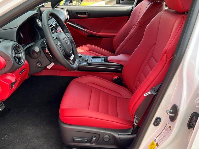 Photo of 2025 Ultra White Lexus IS 500