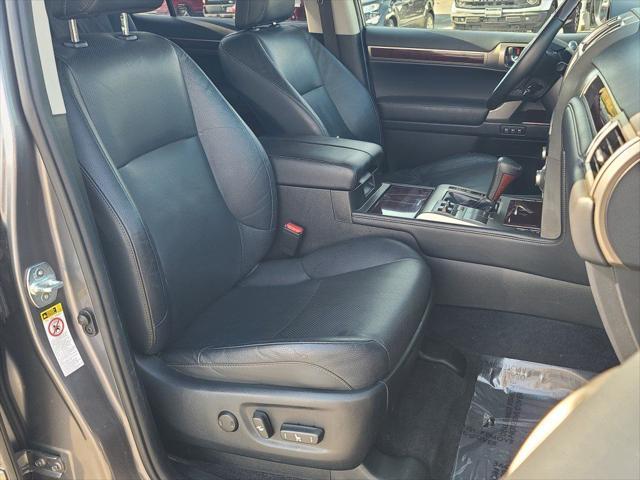 Photo of 2019 Gray Pearl Lexus GX 460