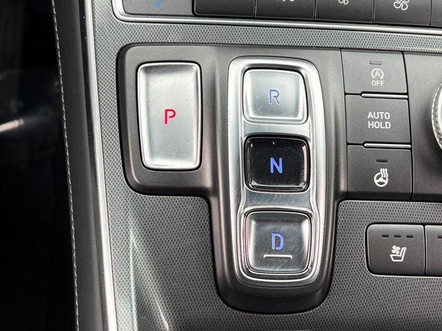 Photo of 2021 Hampton Gray Hyundai SANTA FE
