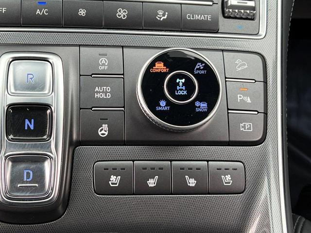 Photo of 2021 Hampton Gray Hyundai SANTA FE