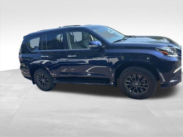 Photo of 2023 Mica Lexus GX 460
