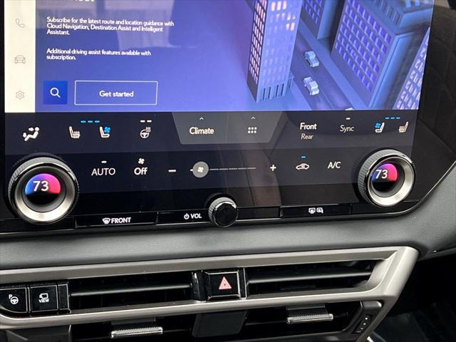 Photo of 2025 Green Pearl Lexus RX 350