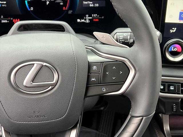 Photo of 2025 Green Pearl Lexus RX 350