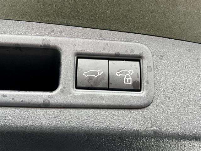 Photo of 2025 Green Pearl Lexus RX 350