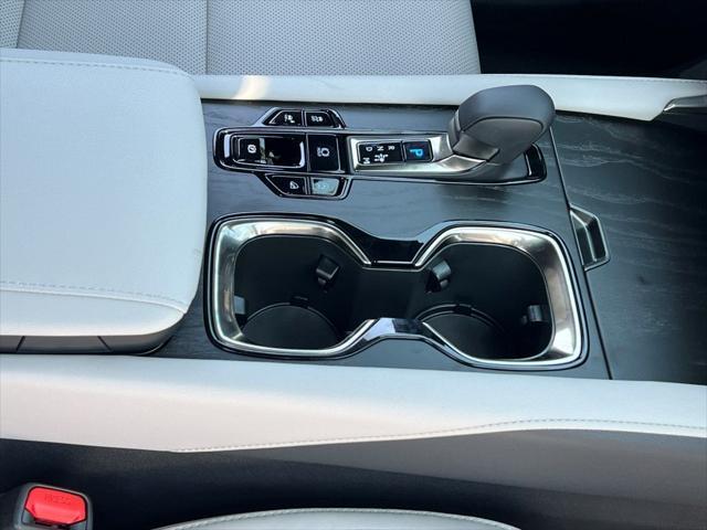 Photo of 2025 Cloudburst Gray Lexus RX 350