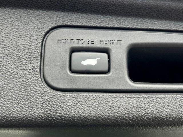 Photo of 2022 Crystal Black Pearl Honda Odyssey