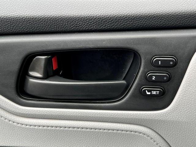 Photo of 2022 Crystal Black Pearl Honda Odyssey