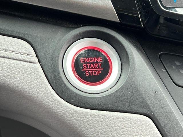 Photo of 2022 Crystal Black Pearl Honda Odyssey
