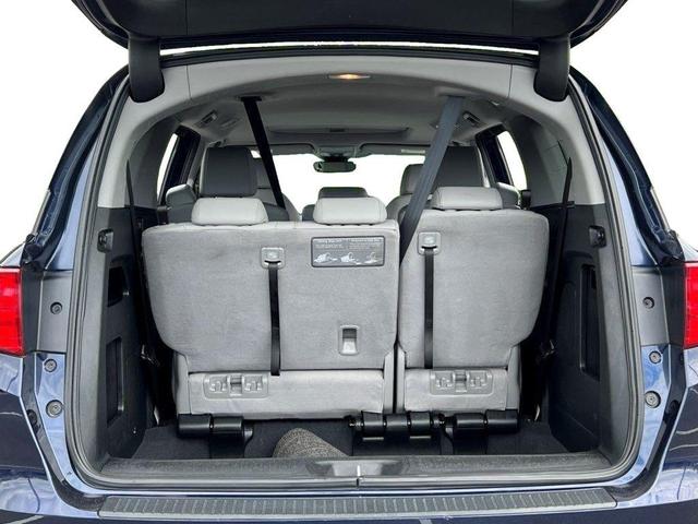 Photo of 2022 Crystal Black Pearl Honda Odyssey
