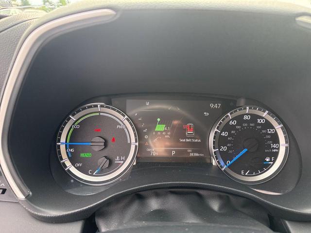 Photo of 2023 Midnight Black Metallic Toyota Highlander Hybrid