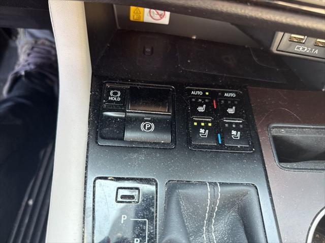 Photo of 2022 Mica Lexus RX 350