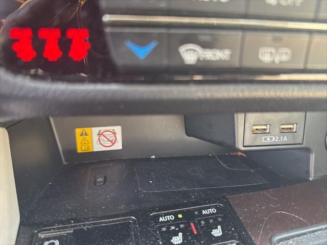 Photo of 2022 Mica Lexus RX 350