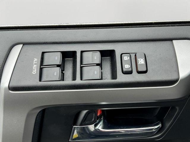 Photo of 2023 Midnight Black Metallic Toyota 4Runner