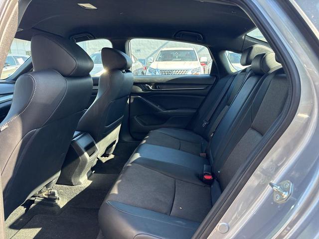 Photo of 2020 Lunar Silver Metallic Honda Accord