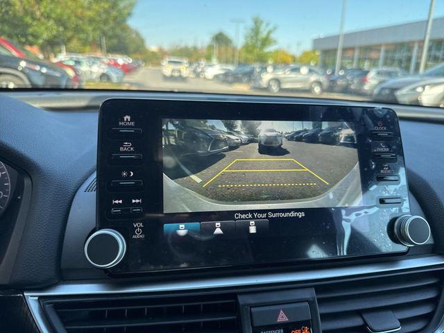 Photo of 2020 Lunar Silver Metallic Honda Accord