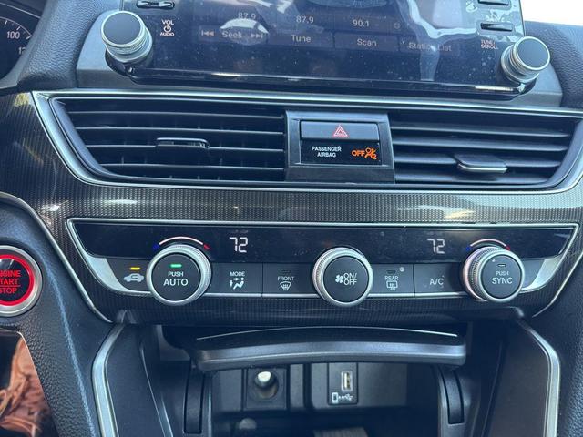 Photo of 2020 Lunar Silver Metallic Honda Accord