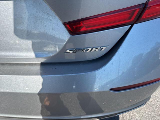 Photo of 2020 Lunar Silver Metallic Honda Accord