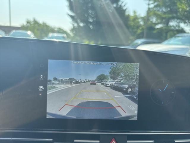 Photo of 2025 Abyss Black Hyundai ELANTRA
