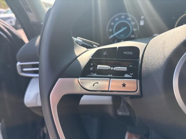Photo of 2025 Abyss Black Hyundai ELANTRA