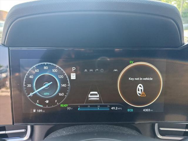 Photo of 2025 Abyss Black Hyundai ELANTRA