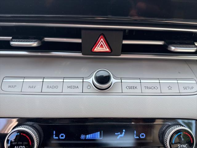 Photo of 2025 Abyss Black Hyundai ELANTRA
