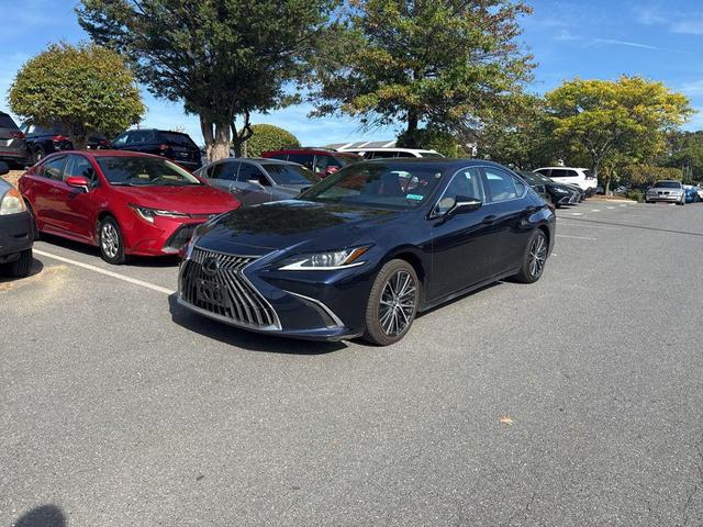 Photo of 2023 Nightfall Mica Lexus ES 350