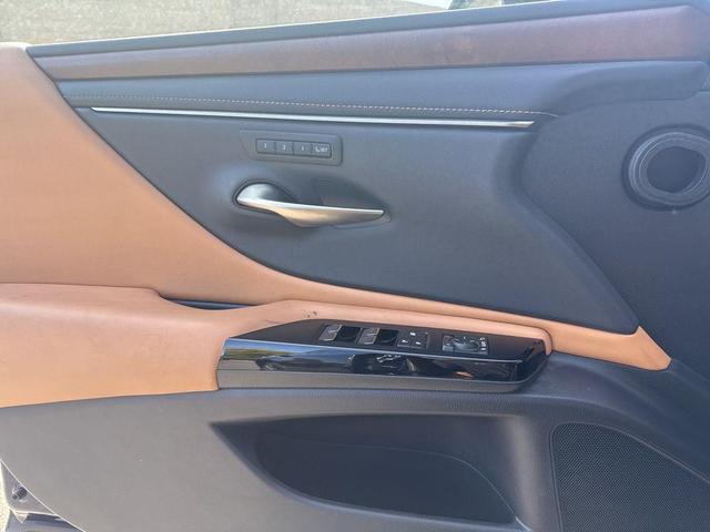 Photo of 2023 Nightfall Mica Lexus ES 350
