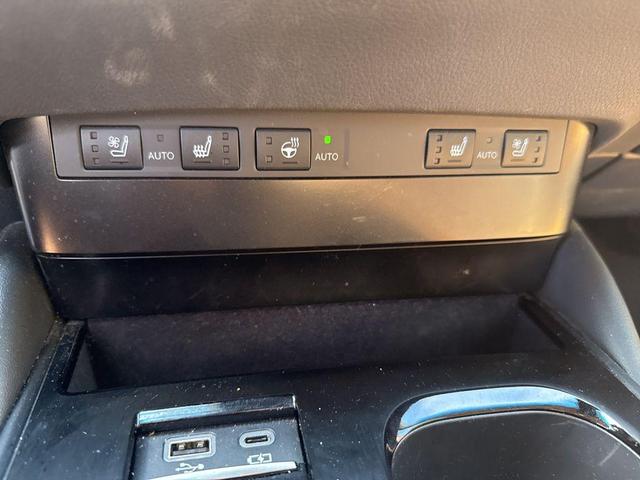 Photo of 2023 Nightfall Mica Lexus ES 350