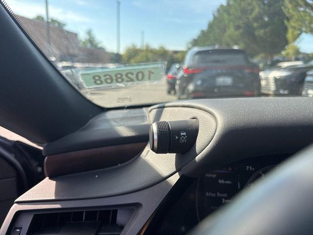 Photo of 2023 Nightfall Mica Lexus ES 350