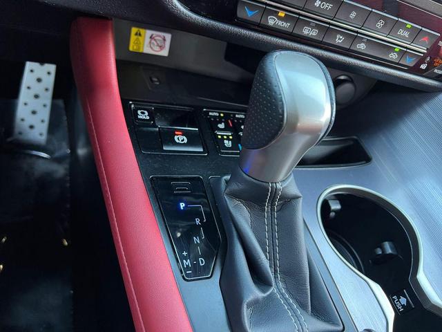 Photo of 2022 Atomic Silver Lexus RX 350