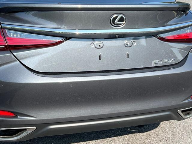 Photo of 2024 Cloudburst Gray Lexus ES 350