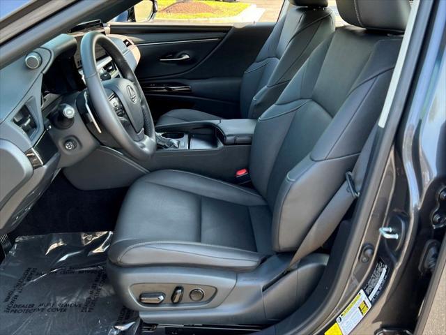 Photo of 2024 Cloudburst Gray Lexus ES 350