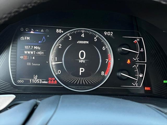 Photo of 2024 Cloudburst Gray Lexus ES 350