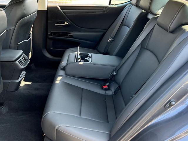Photo of 2024 Cloudburst Gray Lexus ES 350