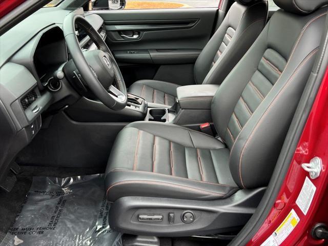 Photo of 2025 Radiant Red Metallic Honda CR-V Hybrid