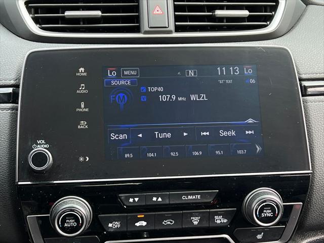 Photo of 2017 White Diamond Pearl Honda CR-V