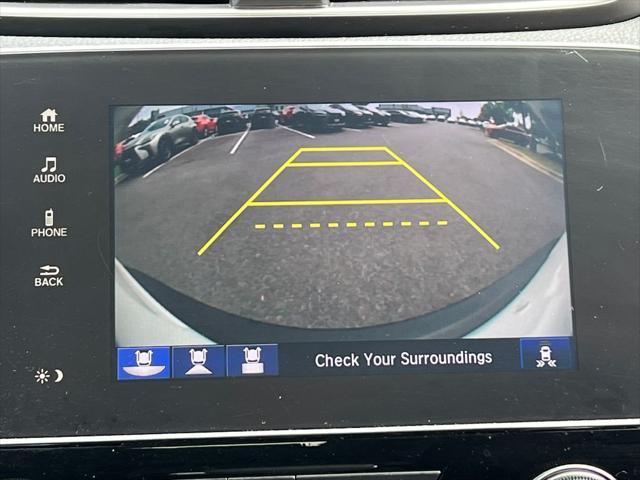 Photo of 2017 White Diamond Pearl Honda CR-V