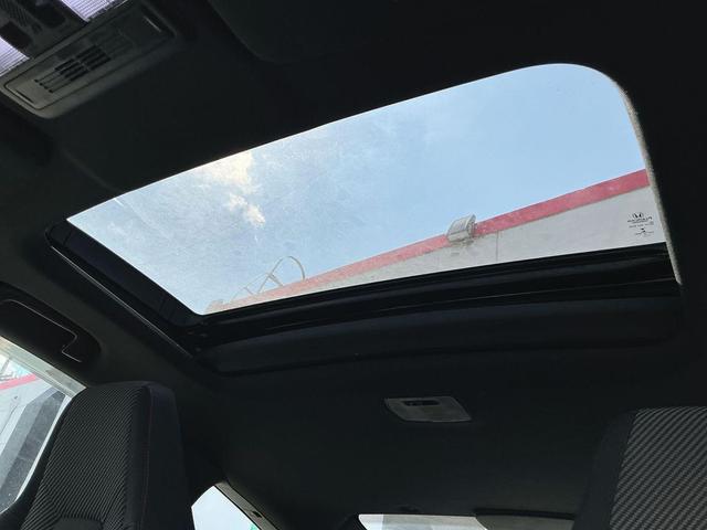 Photo of 2017 Lunar Silver Honda Civic