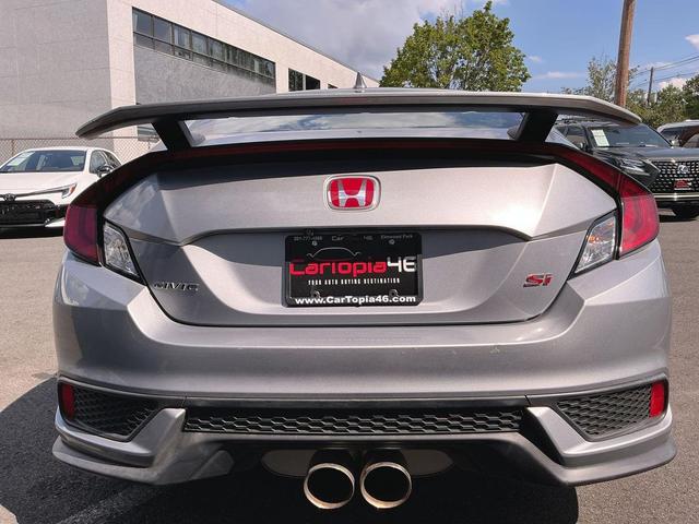 Photo of 2017 Lunar Silver Honda Civic