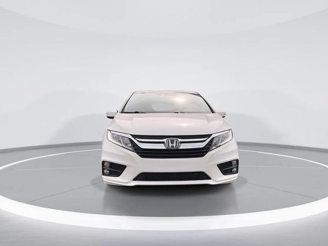 Photo of 2019 White Diamond Pearl Honda Odyssey