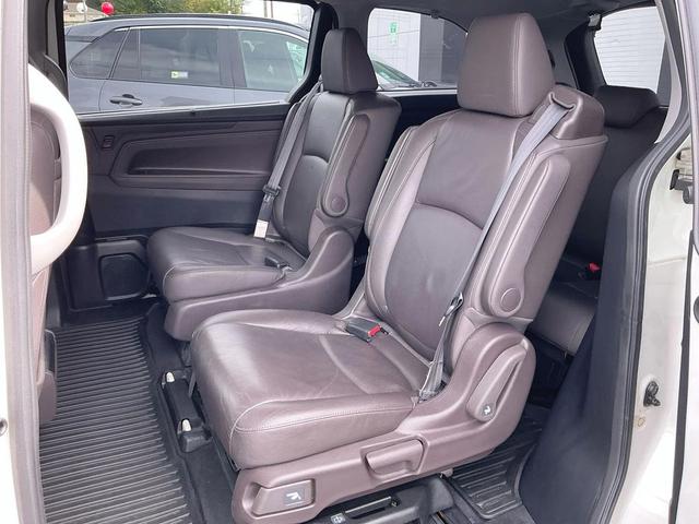 Photo of 2019 White Diamond Pearl Honda Odyssey