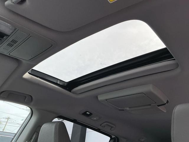 Photo of 2019 White Diamond Pearl Honda Odyssey