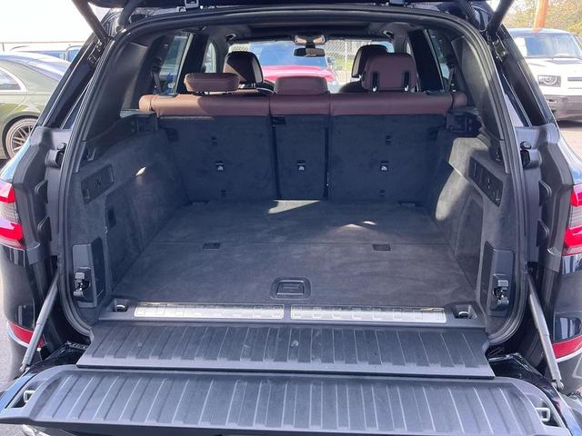 Photo of 2023 Carbon Black Metallic BMW X5 PHEV