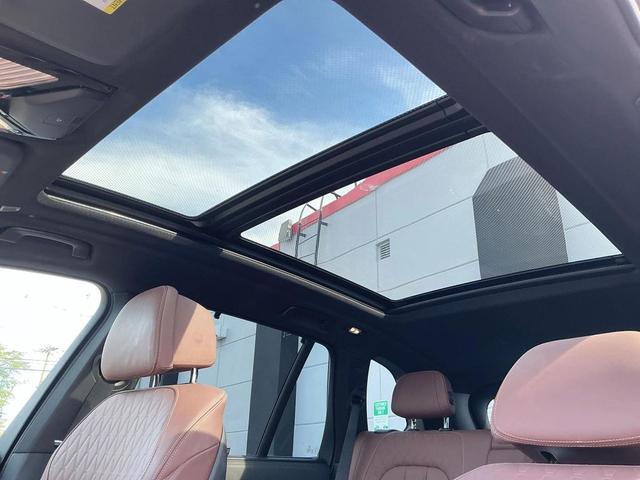 Photo of 2023 Carbon Black Metallic BMW X5 PHEV