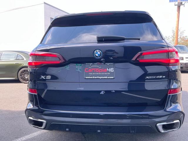 Photo of 2023 Carbon Black Metallic BMW X5 PHEV