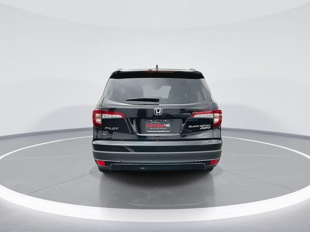 Photo of 2022 Crystal Black Pearl Honda Pilot